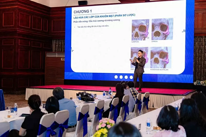 Dr Khôi Nguyễn chia sẻ kiến thức về da liễu.