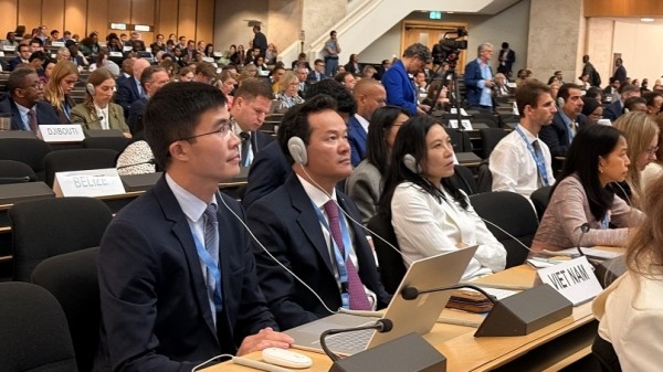 Tận tâm, tận lực vì quyền con người