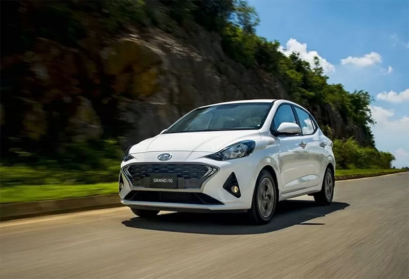 Top 3 xe hạng A bán chạy nhất tháng 8/2025: Hyundai Grand i10 tiếp tục dẫn đầu.