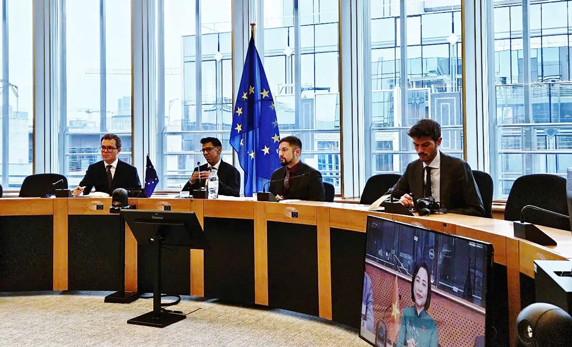 Phó Chủ tịch Quốc hội Nguyễn Thị Thanh thăm, làm việc tại Vương quốc Bỉ và Liên minh châu Âu Phó Chủ tịch Quốc hội Nguyễn Thị Thanh thăm, làm việc tại Vương quốc Bỉ và Liên minh châu Âu