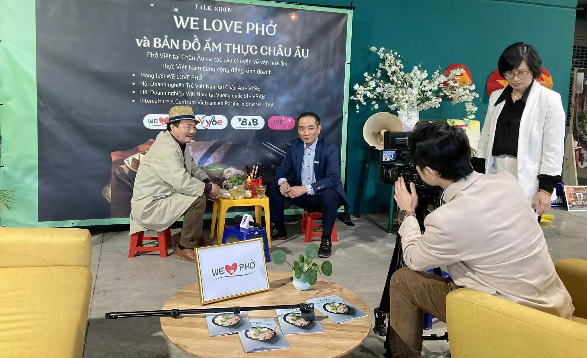 Kiều bào và khát vọng định vị Việt Nam (Kỳ I): Vẽ bản đồ ẩm thực Việt Kiều bào và khát vọng định vị Việt Nam (Kỳ I): Vẽ bản đồ ẩm thực Việt