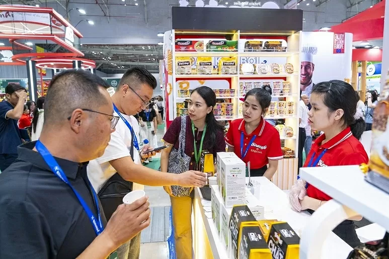 Khởi động chiến dịch 150 năm Di sản vươn cao Khởi động chiến dịch 150 năm Di sản vươn cao