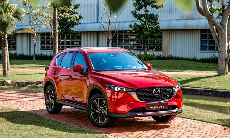 Top 5 xe SUV hạng C bán chạy nhất tháng 8/2025: Mazda CX-5 tiếp tục dẫn đầu.
