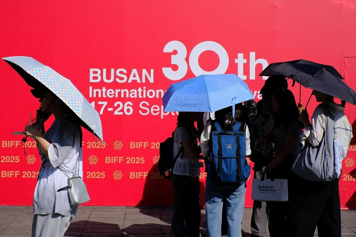 Những hình ảnh ấn tượng tại lễ khai mạc Liên hoan phim quốc tế Busan 2025