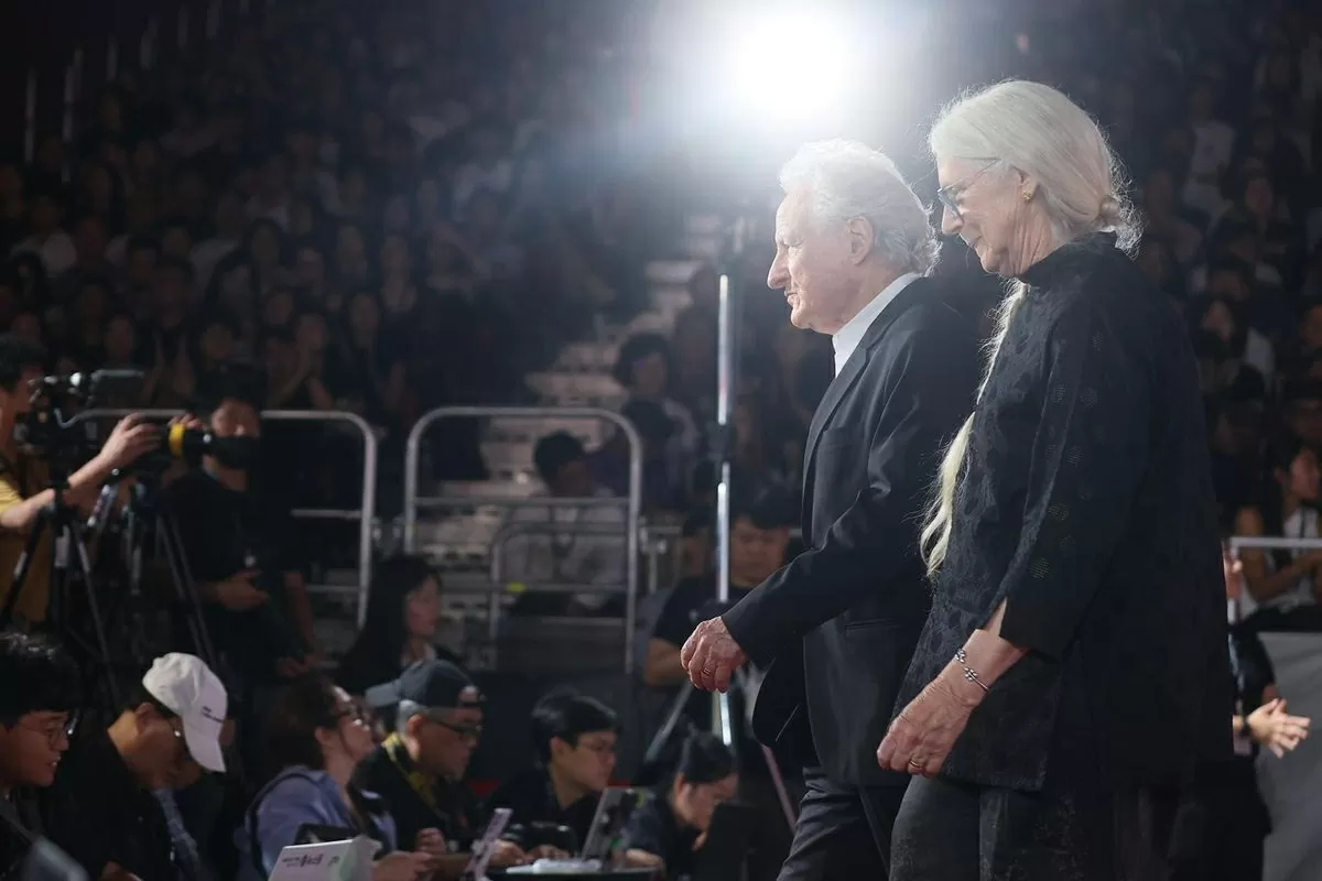 Những hình ảnh ấn tượng tại lễ khai mạc Liên hoan phim quốc tế Busan 2025 Những hình ảnh ấn tượng tại lễ khai mạc Liên hoan phim quốc tế Busan 2025