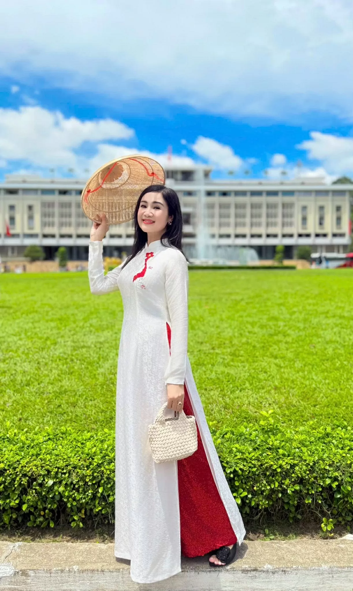 NSND Thu Hà