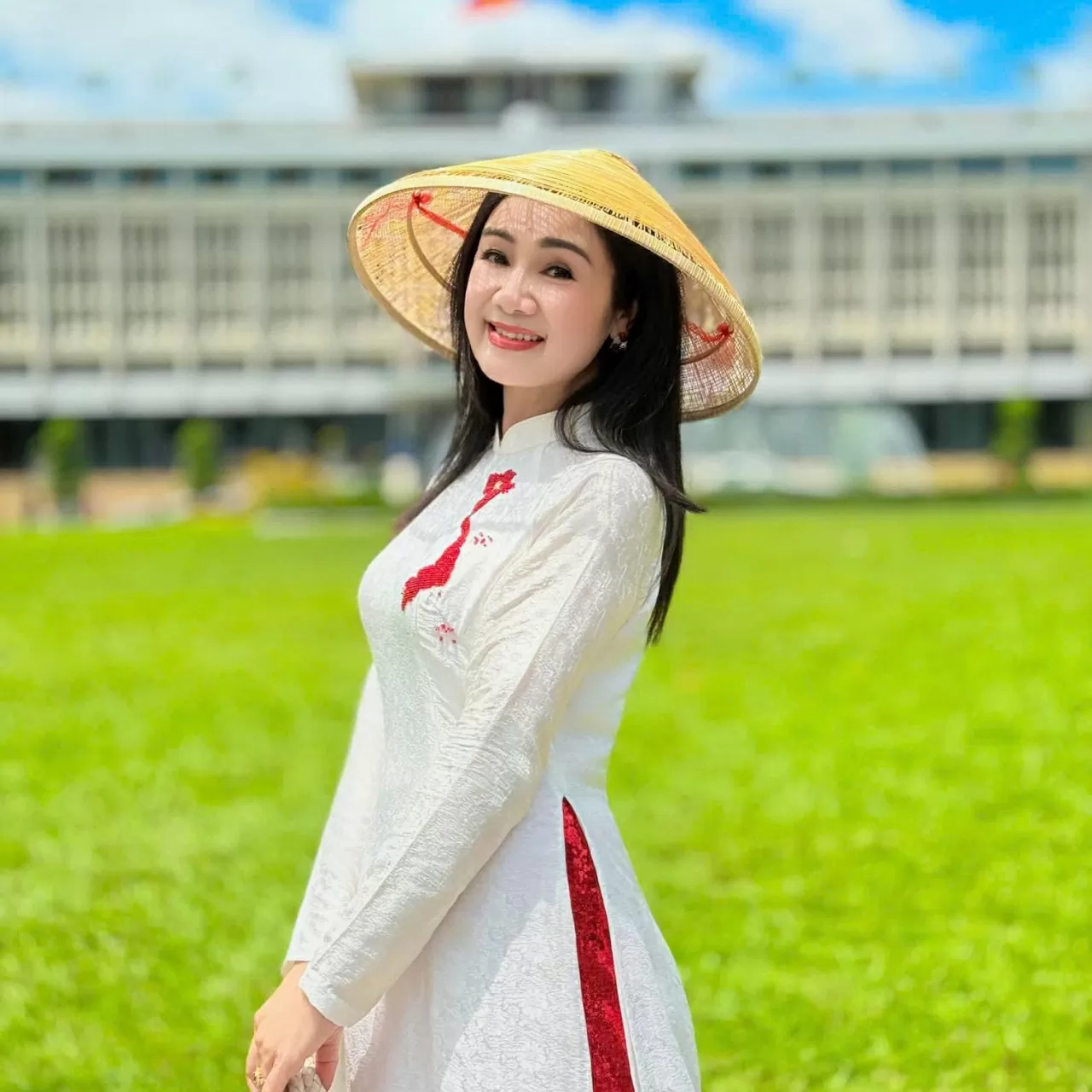 NSND Thu Hà