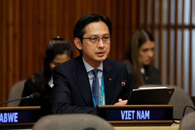 Chủ tịch nước Lương Cường tham dự ĐHĐ LHQ Khóa 80: Tôn vinh giá trị của hòa bình, tương đồng về khát vọng, đồng hành trong hành động Chủ tịch nước Lương Cường tham dự ĐHĐ LHQ Khóa 80: Tôn vinh giá trị của hòa bình, tương đồng về khát vọng, đồng hành trong hành động