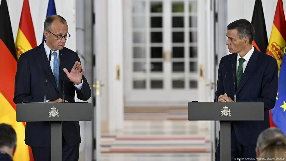 Thủ tướng Đức Friedrich Merz lần đầu công du Tây Ban Nha, quyết bảo vệ quan điểm hành động của Israel ở Gaza chưa tới mức diệt chủng Thủ tướng Đức Friedrich Merz lần đầu công du Tây Ban Nha, quyết bảo vệ quan điểm hành động của Israel ở Gaza chưa tới mức diệt chủng