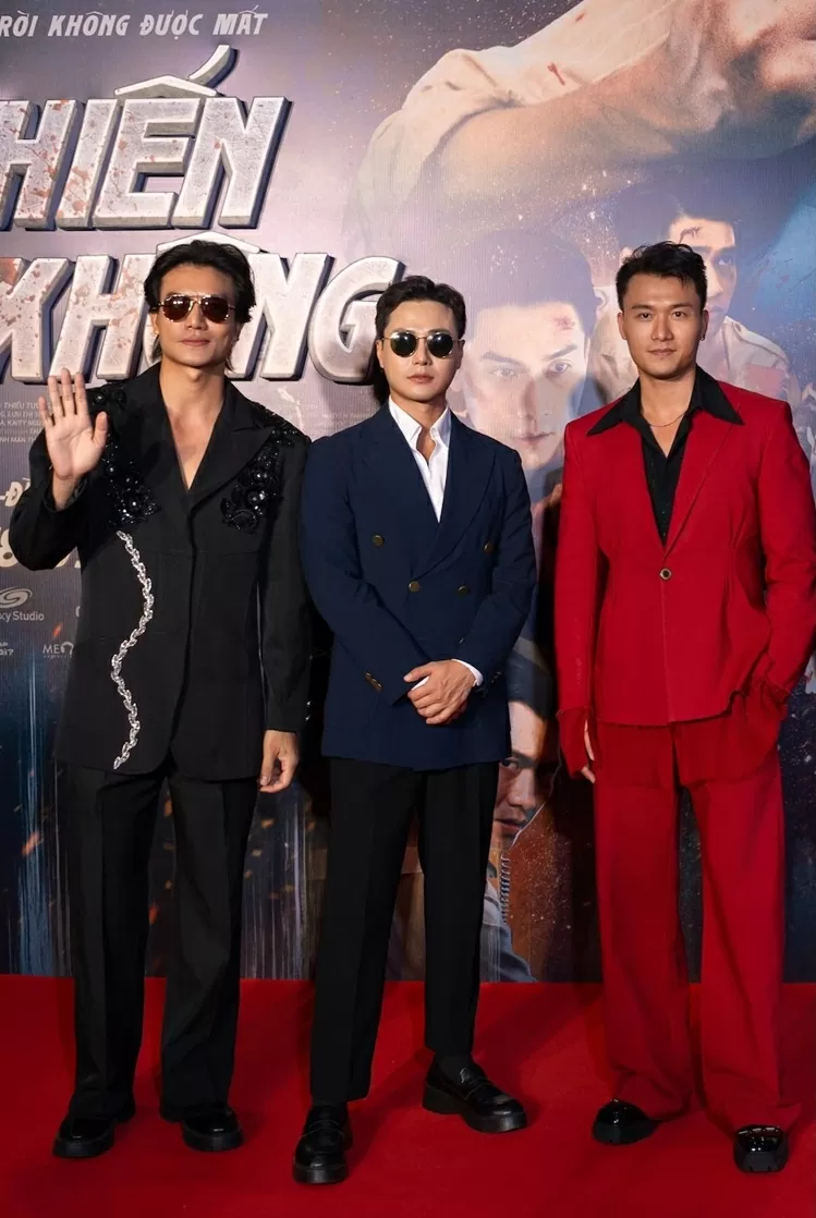 Phim 'Tử chiến trên không' ra mắt khán giả Hà Nội, NSƯT Quang Thắng dành lời khen đặc biệt Phim 'Tử chiến trên không' ra mắt khán giả Hà Nội, NSƯT Quang Thắng dành lời khen đặc biệt