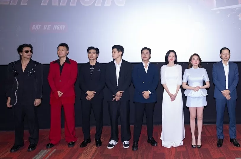 Phim 'Tử chiến trên không' ra mắt khán giả Hà Nội, NSƯT Quang Thắng dành lời khen đặc biệt