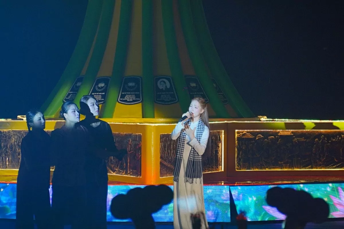 Ca sĩ Hồ Ngọc Hà