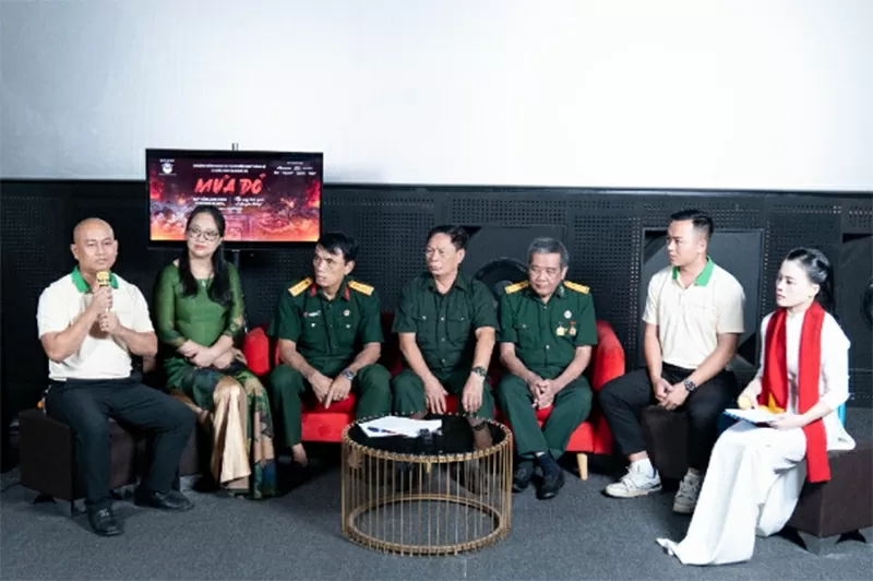 Quỹ Tấm lòng vàng SUNSHINE GLOBAL tổ chức chiếu phim 'Mưa đỏ', thắp sáng tri ân tại Nghệ An