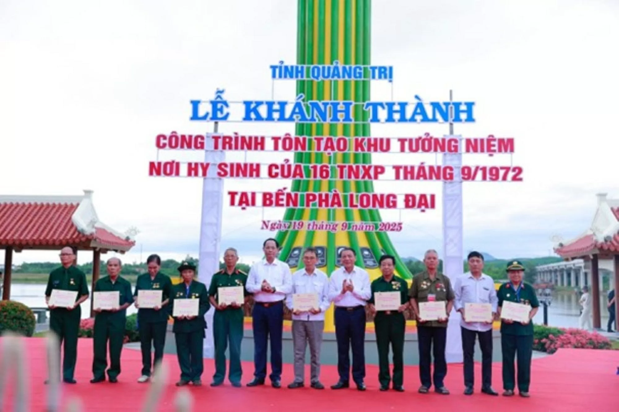 Khánh thành Khu tưởng niệm thanh niên xung phong hy sinh tại bến phà Long Đại