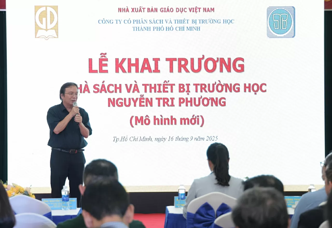 Khai trương nhà sách và thiết bị trường học Nguyễn Tri Phương: Mở cửa tri thức Khai trương nhà sách và thiết bị trường học Nguyễn Tri Phương: Mở cửa tri thức