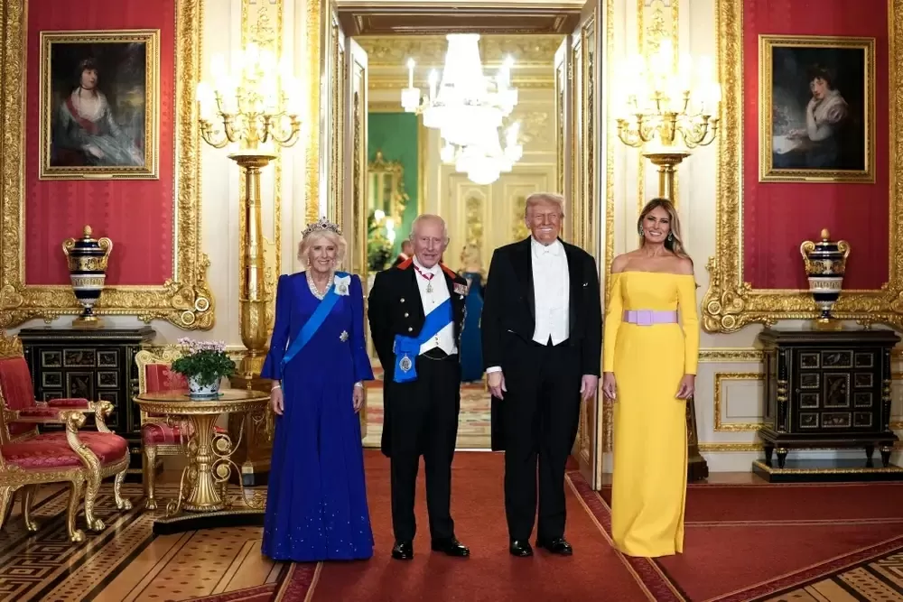 Đệ nhất phu nhân Mỹ Melania Trump và Công nương Kate Middleton gây ấn tượng tại tiệc chiêu đãi Hoàng gia Anh