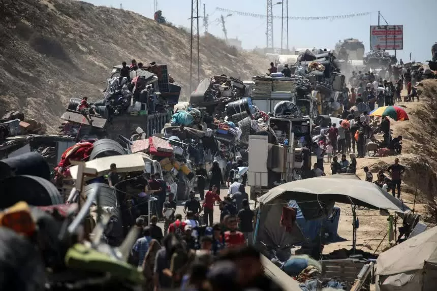 Người dân Palestine từ Thành phố Gaza di chuyển về phía nam. (Nguồn: Getty Images)
