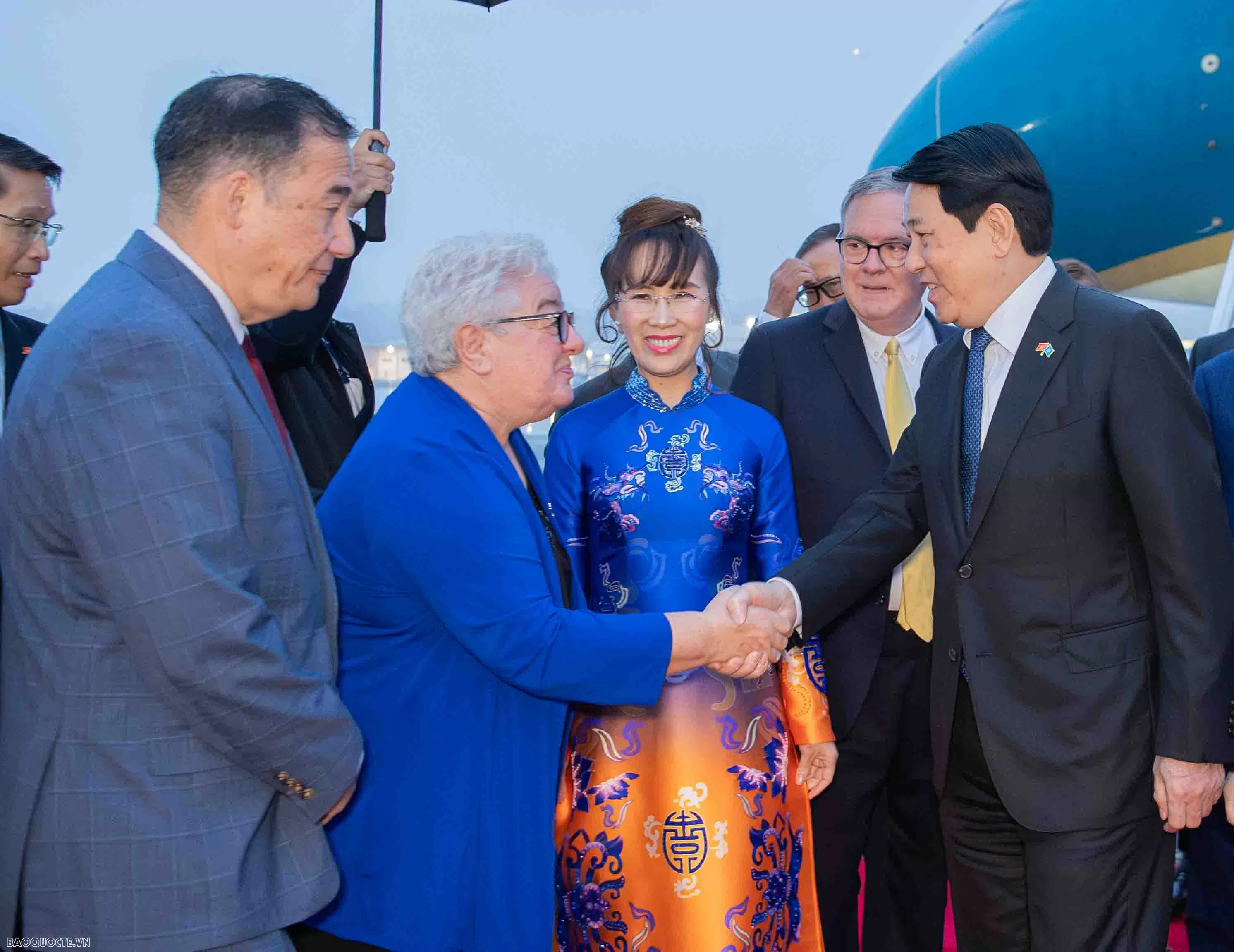 Chủ tịch nước Lương Cường và Phu nhân đến Seattle, bắt đầu chuyến công tác tại Hoa Kỳ