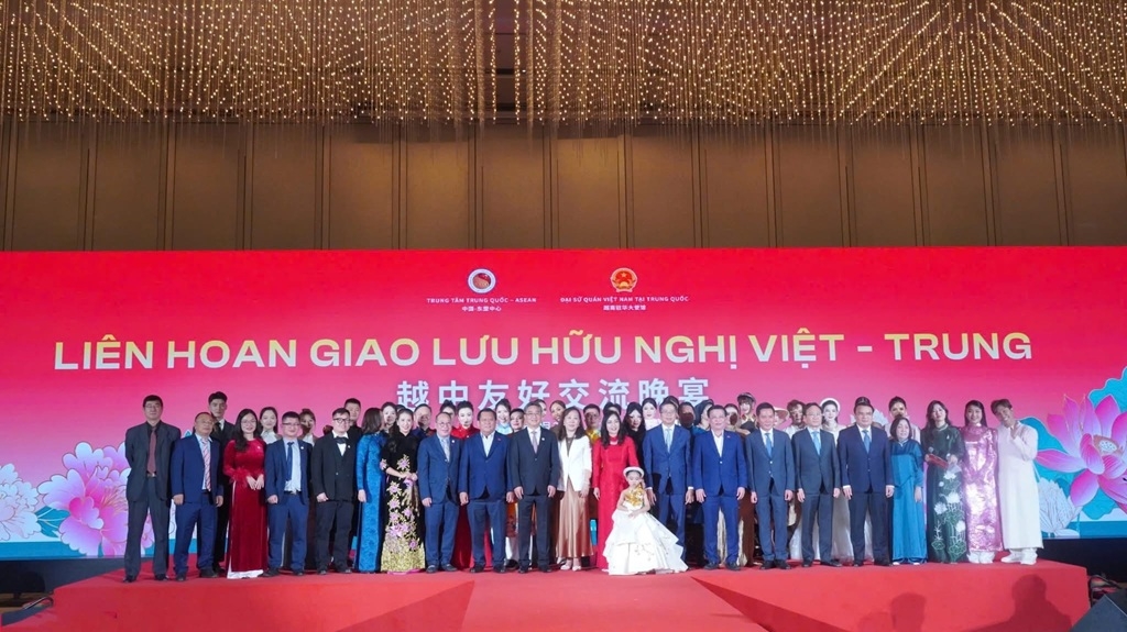 Liên hoan giao lưu hữu nghị Việt Nam Trung Quốc Liên hoan giao lưu hữu nghị Việt Nam Trung Quốc