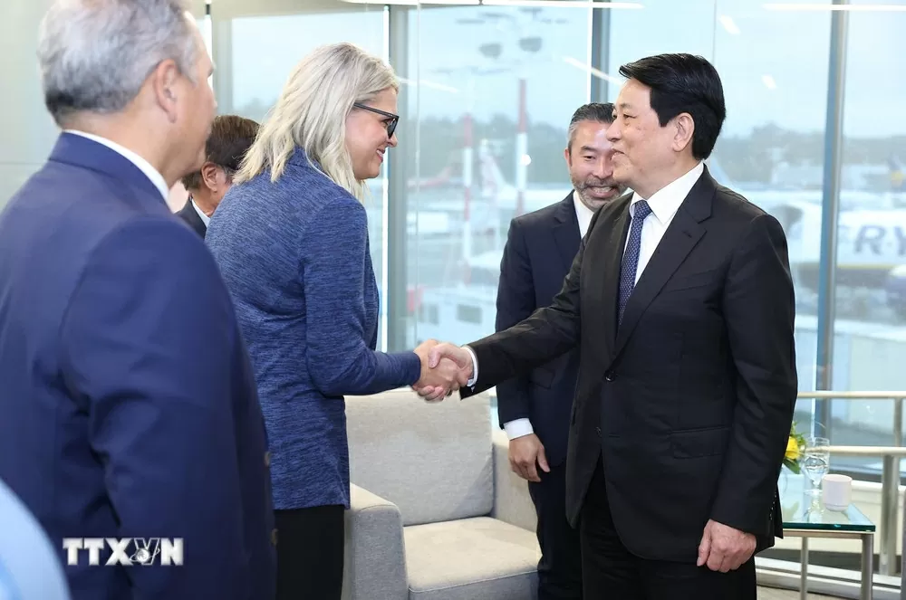 Bang Oregon, Hoa Kỳ quan tâm thúc đẩy hợp tác trí tuệ nhân tạo, sản xuất bán dẫn, điện tử - vi mạch với Việt Nam Bang Oregon, Hoa Kỳ quan tâm thúc đẩy hợp tác trí tuệ nhân tạo, sản xuất bán dẫn, điện tử - vi mạch với Việt Nam
