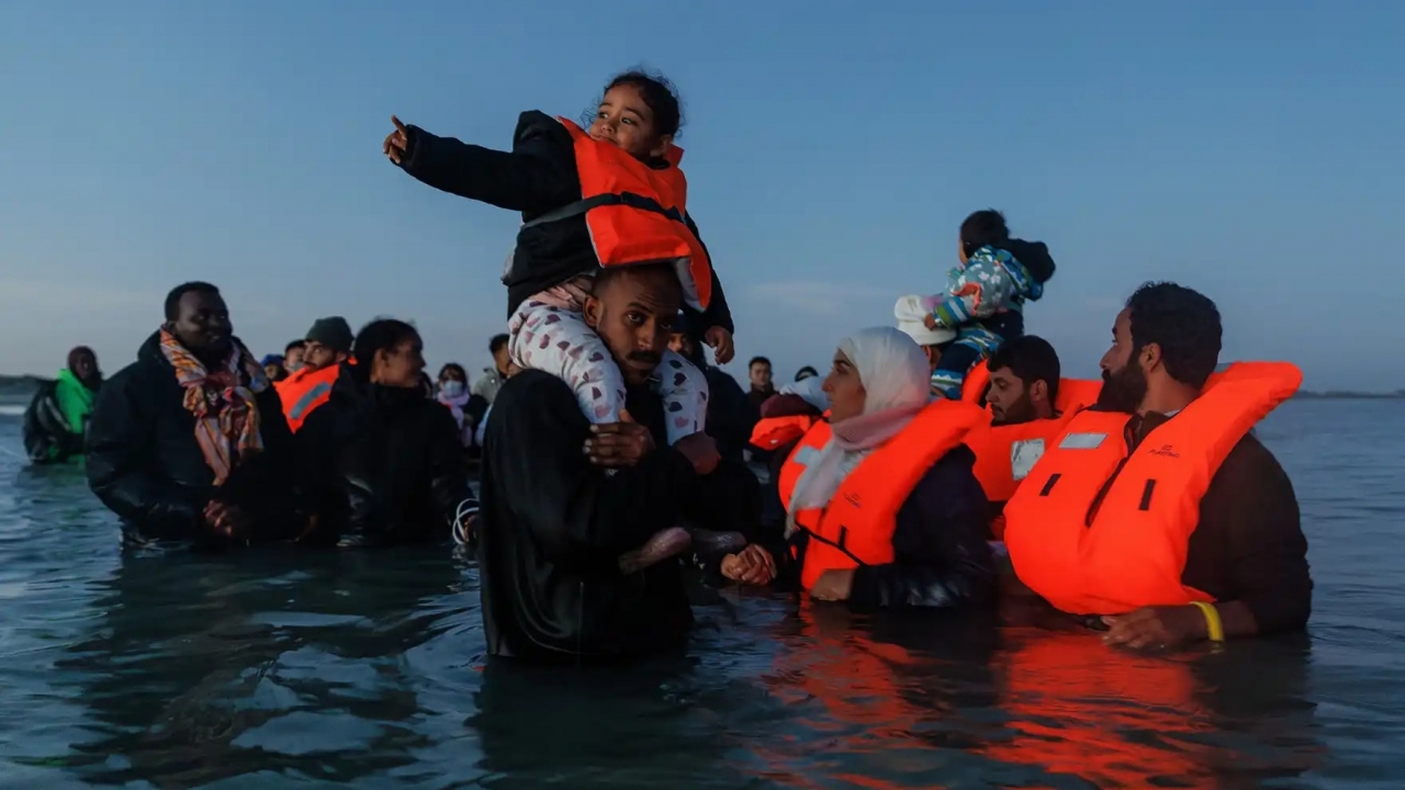 ba lan thang the eu chap thuan mien tru nghia vu di cu