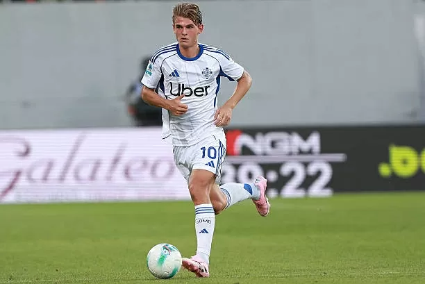 Cựu sao Real Madrid giành 3 danh hiệu sau 4 trận tại Serie A