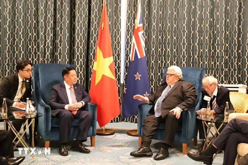 Trưởng ban Tuyên giáo và Dân vận Trung ương Nguyễn Trọng Nghĩa hội kiến Chủ tịch Quốc hội New Zealand