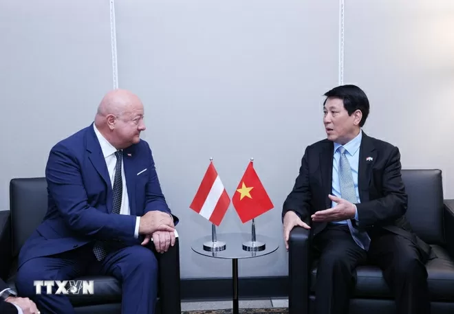 Chủ tịch nước Lương Cường gặp Thủ tướng Áo Christian Stocker. Chủ tịch nước Lương Cường gặp Thủ tướng Áo Christian Stocker.