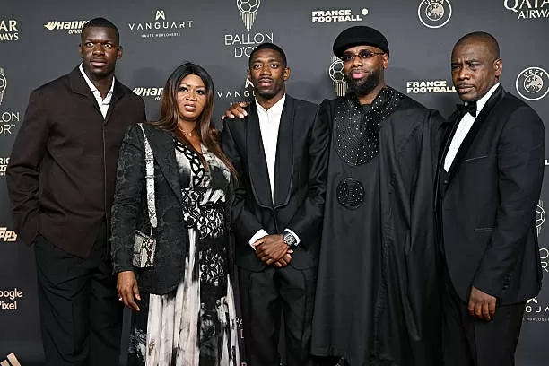 CHÙM ẢNH: Ousmane Dembele rạng rỡ nhận giải Quả bóng vàng 2025 CHÙM ẢNH: Ousmane Dembele rạng rỡ nhận giải Quả bóng vàng 2025