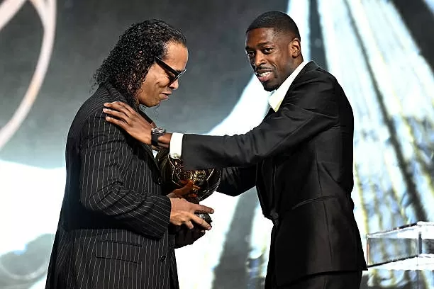 CHÙM ẢNH: Ousmane Dembele rạng rỡ nhận giải Quả bóng vàng 2025 CHÙM ẢNH: Ousmane Dembele rạng rỡ nhận giải Quả bóng vàng 2025