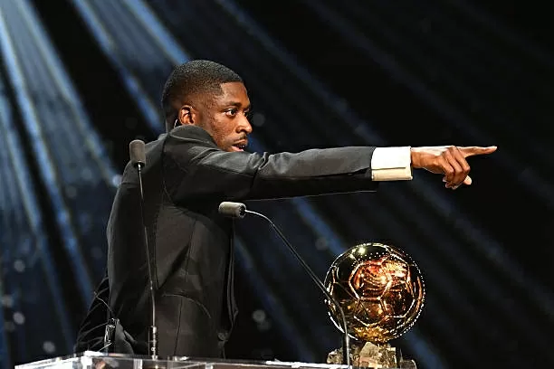 CHÙM ẢNH: Ousmane Dembele rạng rỡ nhận giải Quả bóng vàng 2025