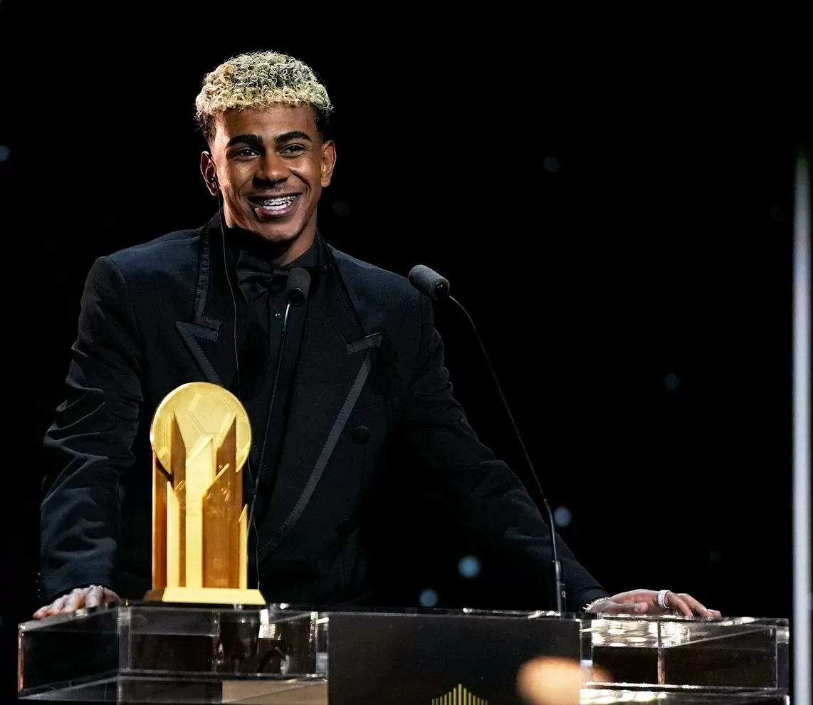 Lần thứ hai đoạt giải Kopa, Lamine Yamal đi vào lịch sử