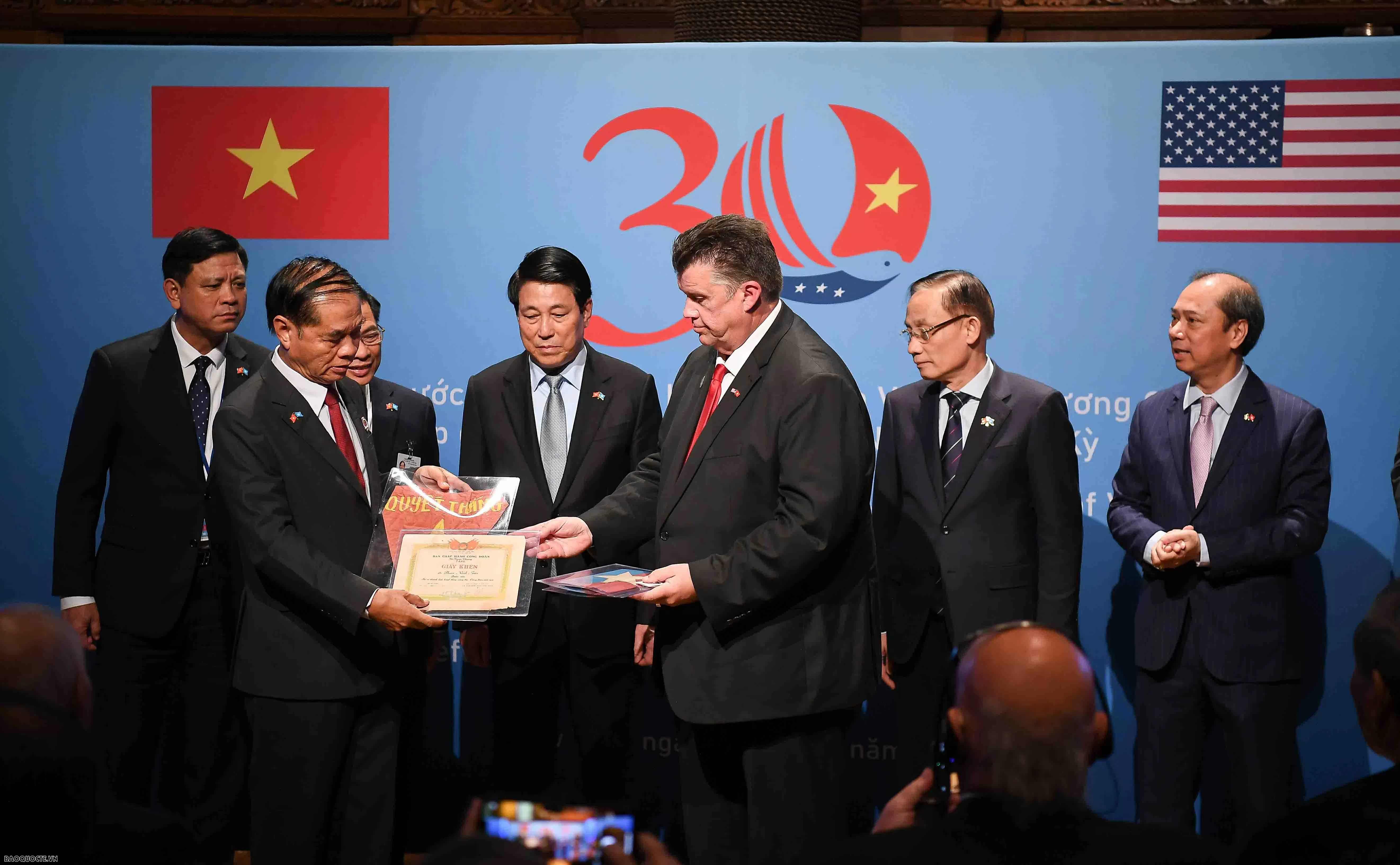 Hành trình từ chiến tranh giận dữ và đau buồn đến hòa giải, hòa bình, công lý và tình hữu nghị