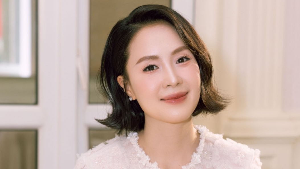 Diễn viên Hồng Diễm được khen ngày càng nhuận sắc