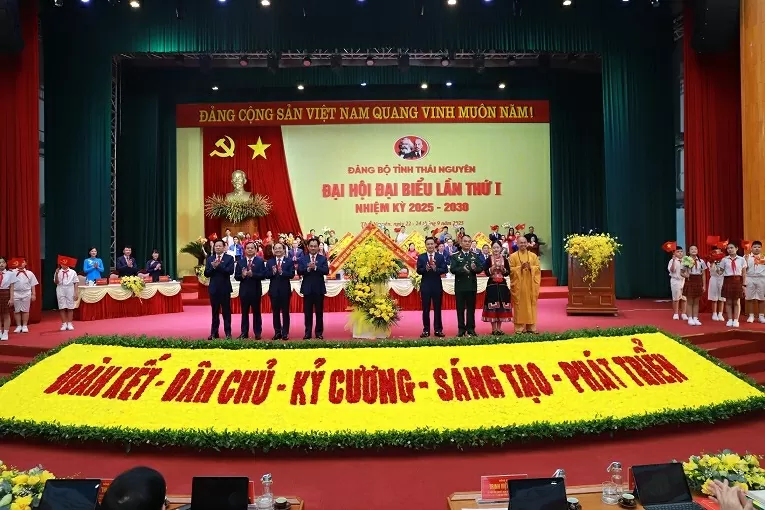 Khai mạc Đại hội đại biểu Đảng bộ tỉnh Thái Nguyên lần thứ I Khai mạc Đại hội đại biểu Đảng bộ tỉnh Thái Nguyên lần thứ I