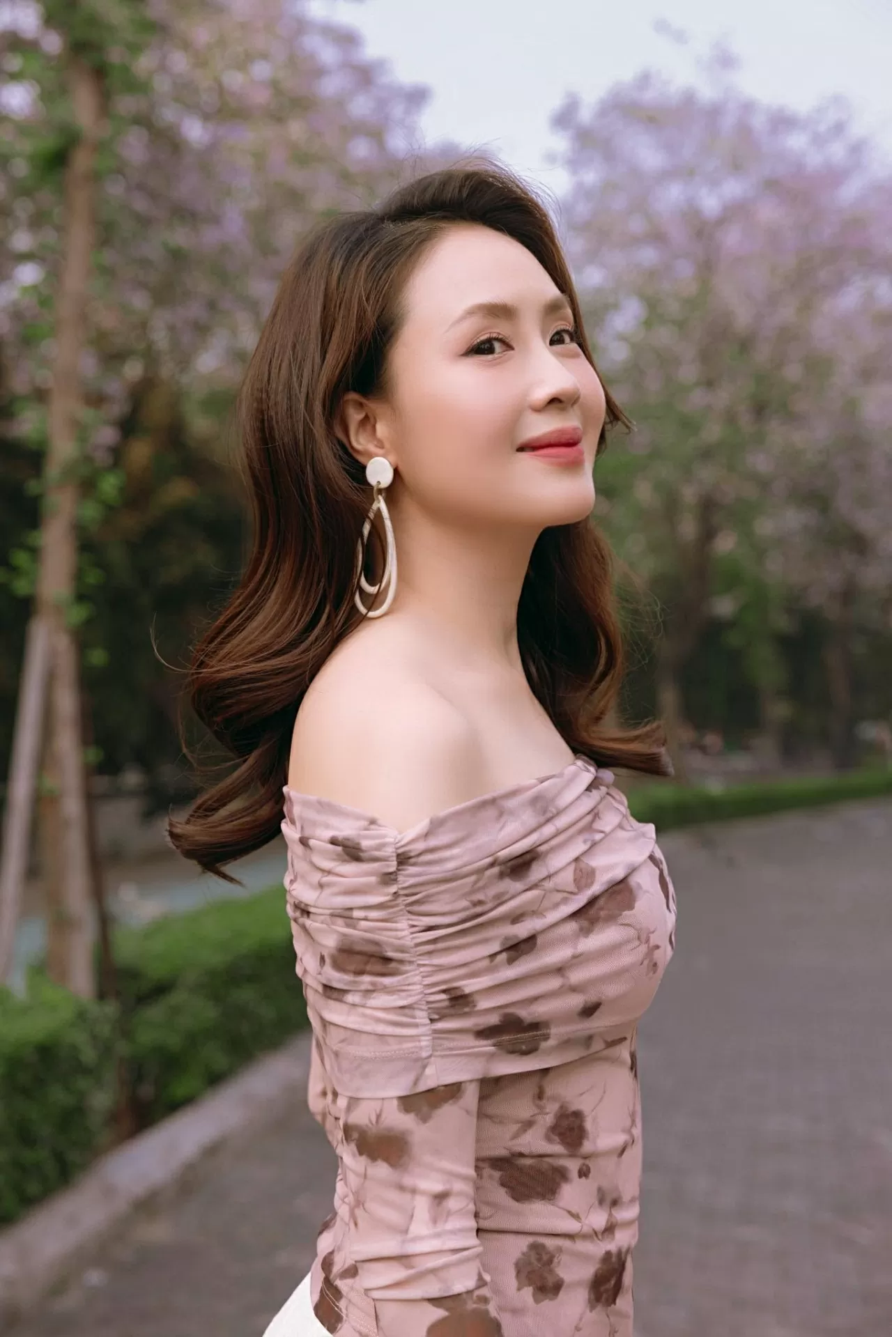 Diễn viên Hồng Diễm