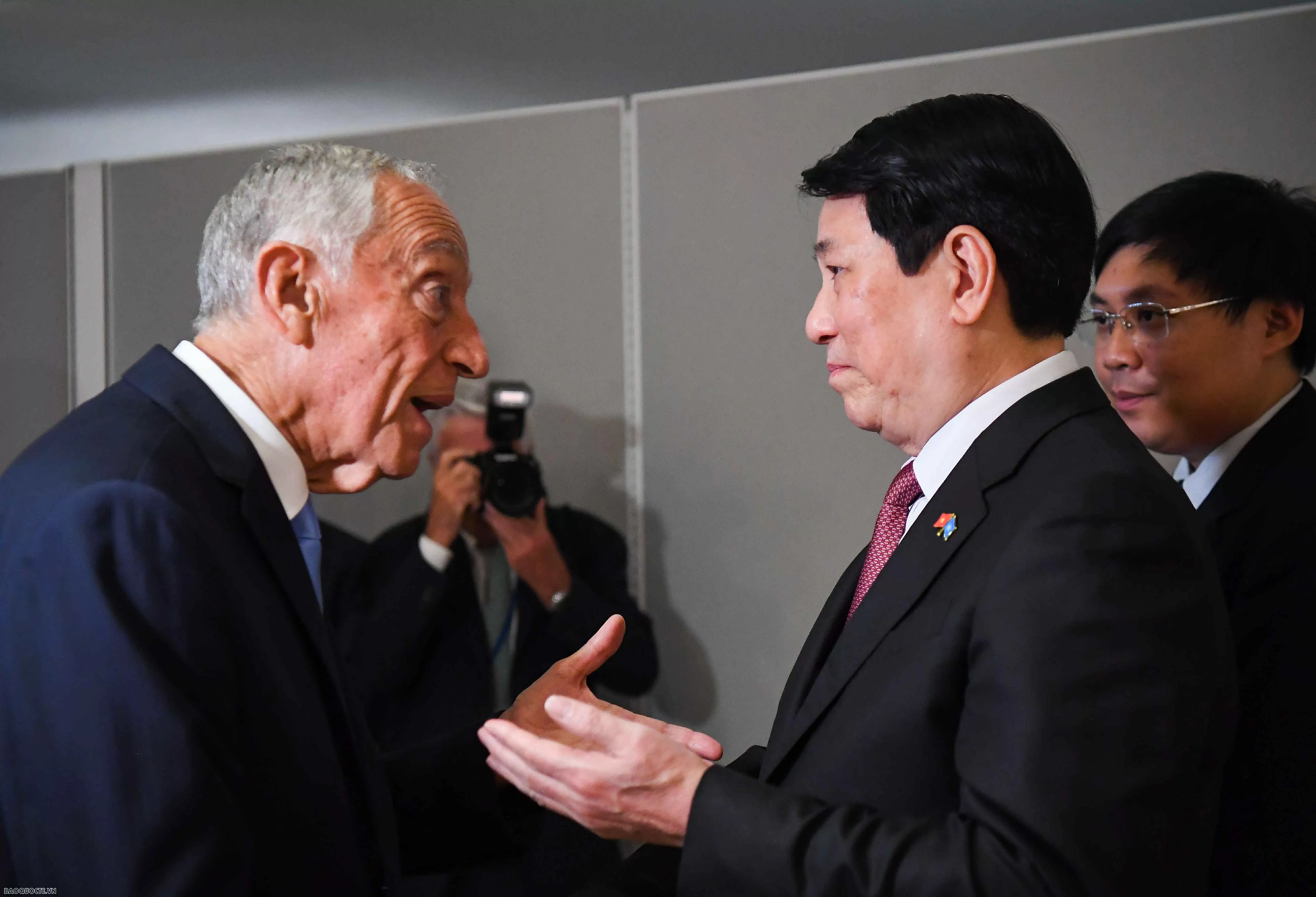 tiếp hạ nghị sĩ tiếp hạ nghị sĩ