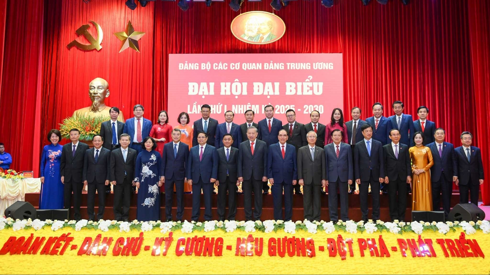 Đảng bộ các cơ quan Đảng Trung ương khẳng định vai trò ‘bộ tham mưu chiến lược’ của Đảng