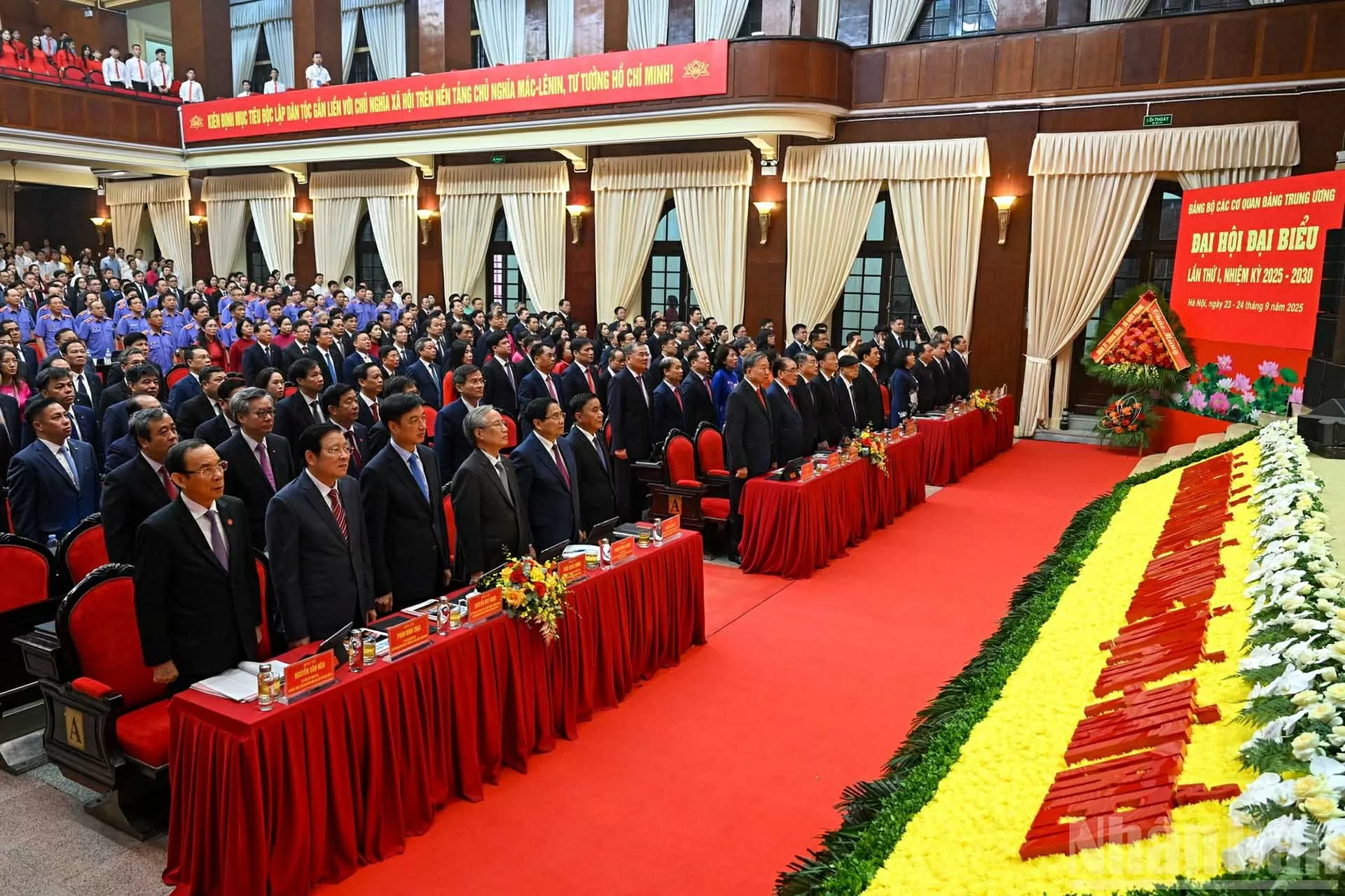 Đảng bộ các cơ quan Đảng Trung ương khẳng định vai trò ‘bộ tham mưu chiến lược’ của Đảng Đảng bộ các cơ quan Đảng Trung ương khẳng định vai trò ‘bộ tham mưu chiến lược’ của Đảng