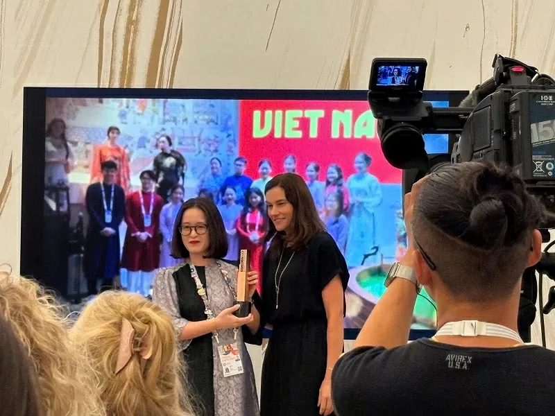 Nhà Triển lãm Việt Nam vinh dự nhận Giải Đồng 'Đội ngũ xuất sắc nhất' Nhà Triển lãm Việt Nam vinh dự nhận giải Đồng 'Đội ngũ xuất sắc nhất' tại EXPO 2025