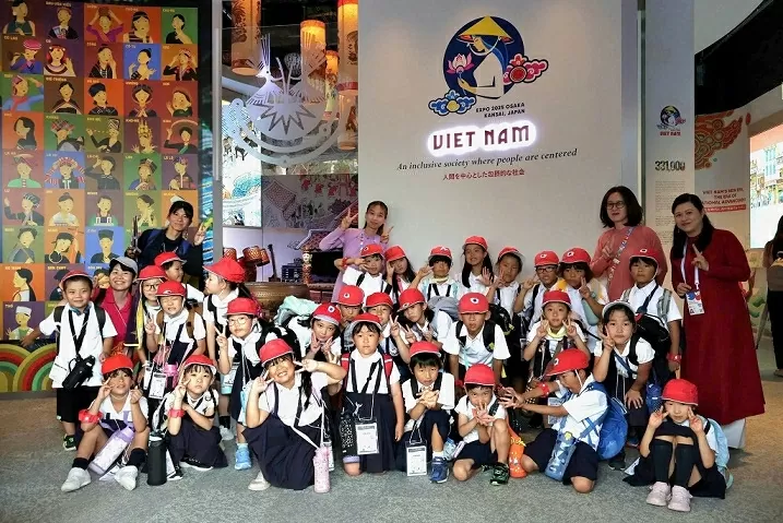 Nhà Triển lãm Việt Nam vinh dự nhận Giải Đồng 'Đội ngũ xuất sắc nhất' Nhà Triển lãm Việt Nam vinh dự nhận giải Đồng 'Đội ngũ xuất sắc nhất' tại EXPO 2025