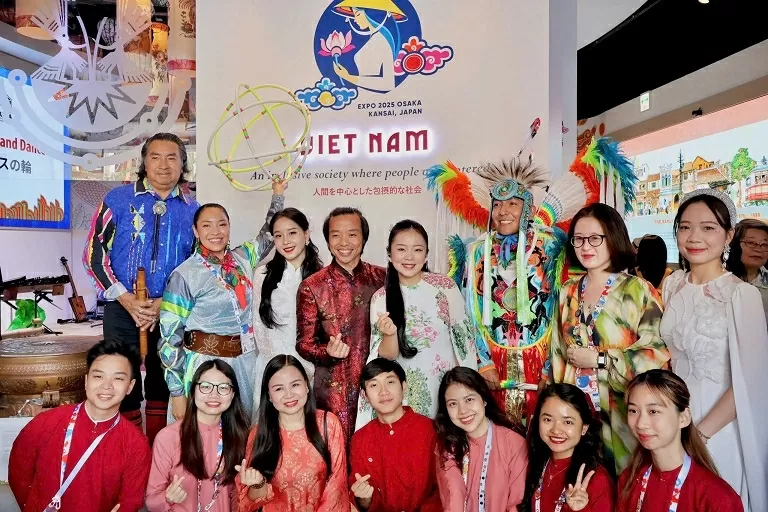 Nhà Triển lãm Việt Nam vinh dự nhận Giải Đồng 'Đội ngũ xuất sắc nhất' Nhà Triển lãm Việt Nam vinh dự nhận giải Đồng 'Đội ngũ xuất sắc nhất' tại EXPO 2025