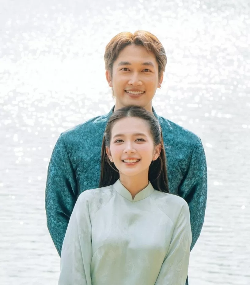 Bộ ảnh cưới hòa mình vào Thu Hà Nội của cặp diễn viên Đình Tú - Ngọc Huyền