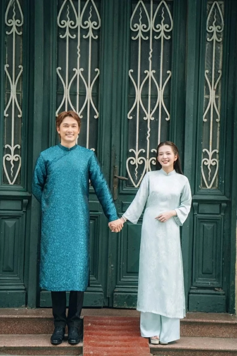 Bộ ảnh cưới hòa mình vào Thu Hà Nội của cặp diễn viên Đình Tú - Ngọc Huyền