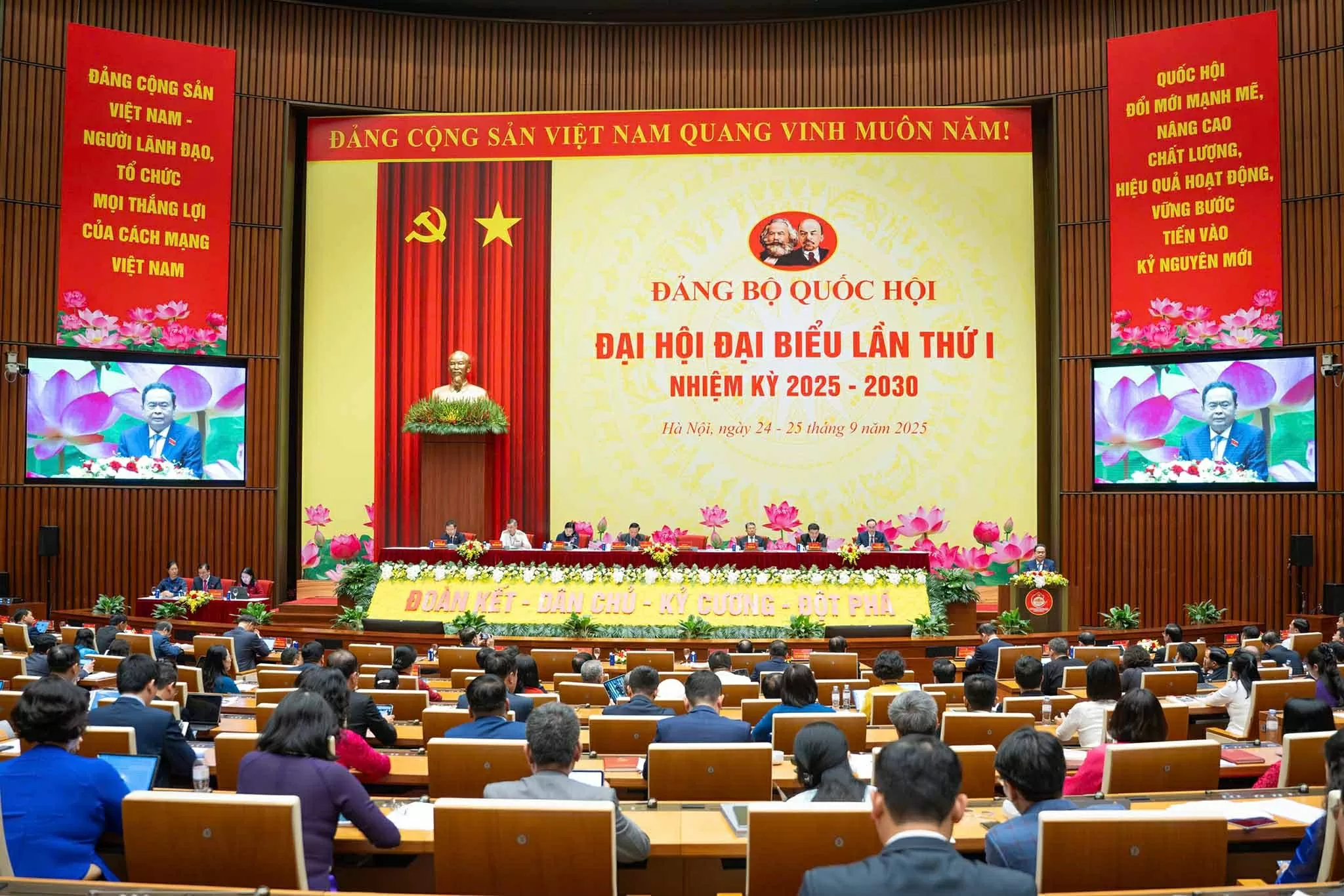 Đại hội đại biểu Đảng bộ Quốc hội lần thứ I, nhiệm kỳ 2025-2030  tiến hành phiên trù bị