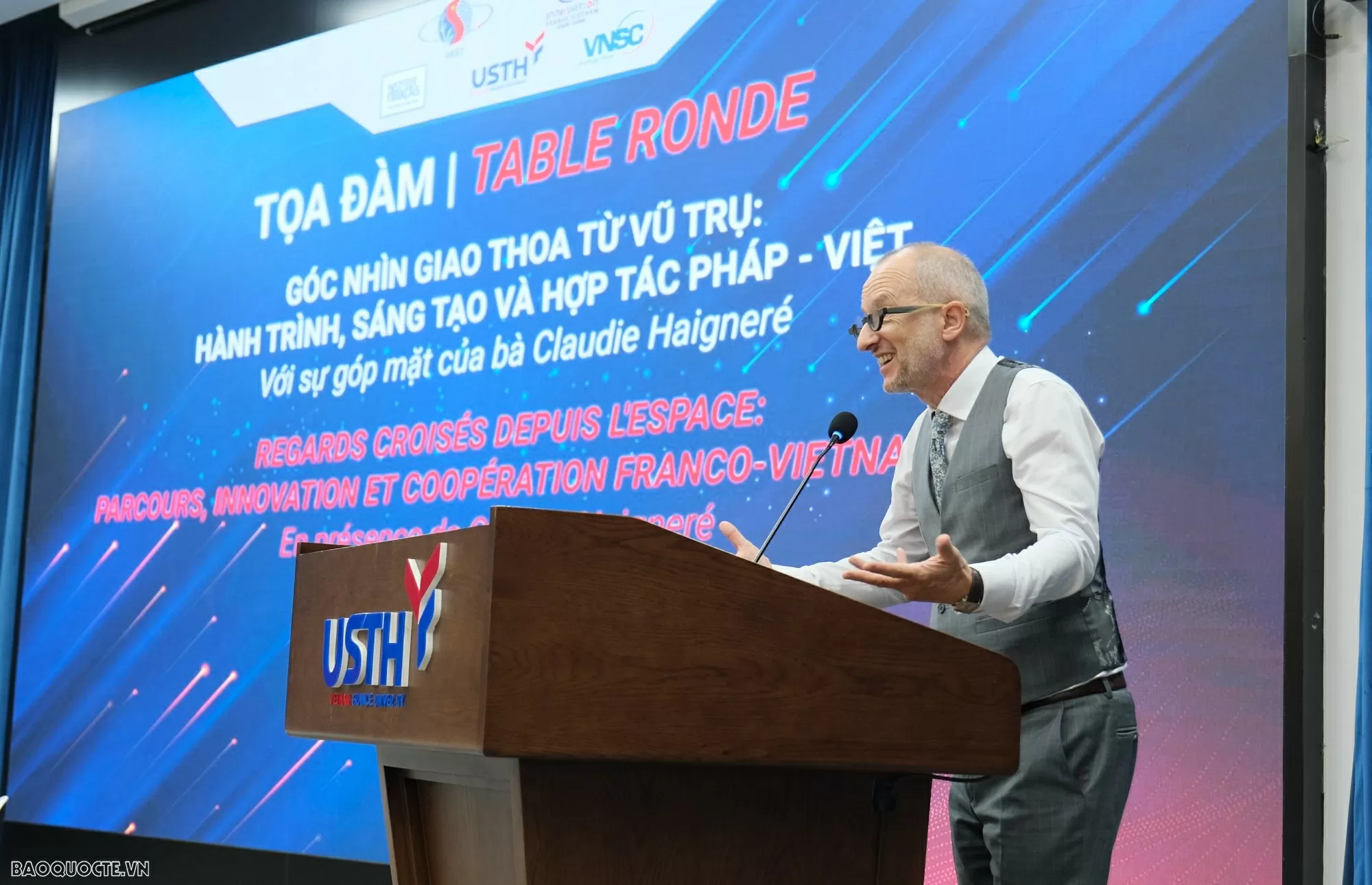 Hành trình chạm tới vũ trụ: Sáng tạo và gắn kết hợp tác Việt-Pháp Hành trình chạm tới vũ trụ: Sáng tạo và gắn kết hợp tác Việt-Pháp