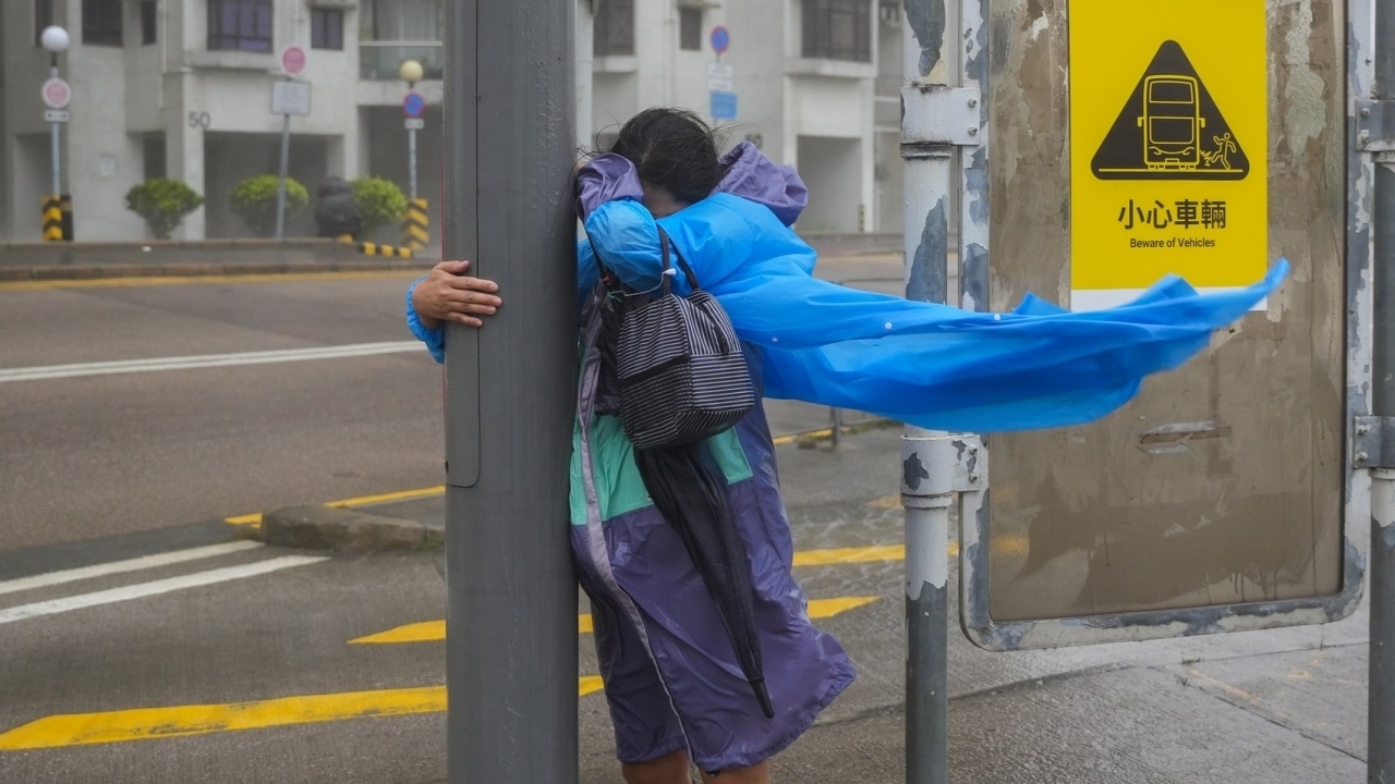 Hình ảnh siêu bão Ragasa càn quét Philippines  và Trung Quốc