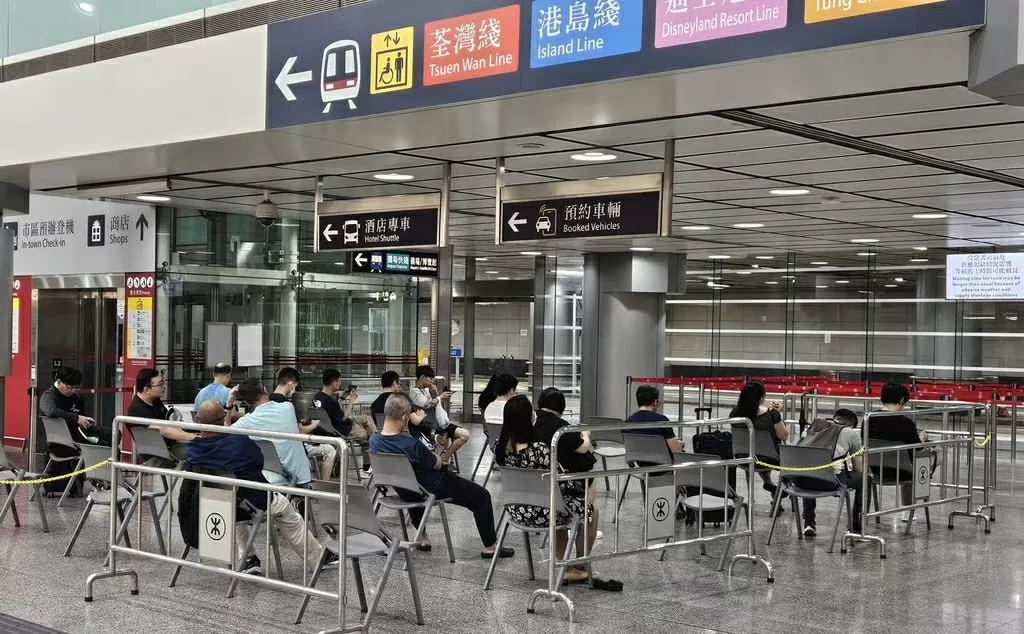 Hình ảnh siêu bão Ragasa càn quét Philippines  và Trung Quốc