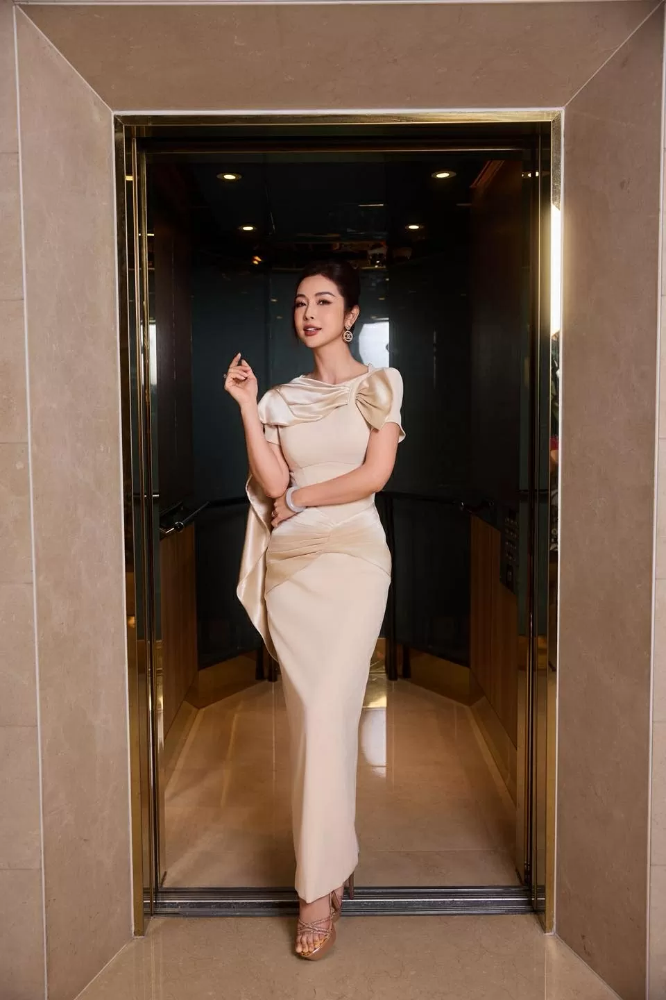 Hoa hậu Jennifer Phạm