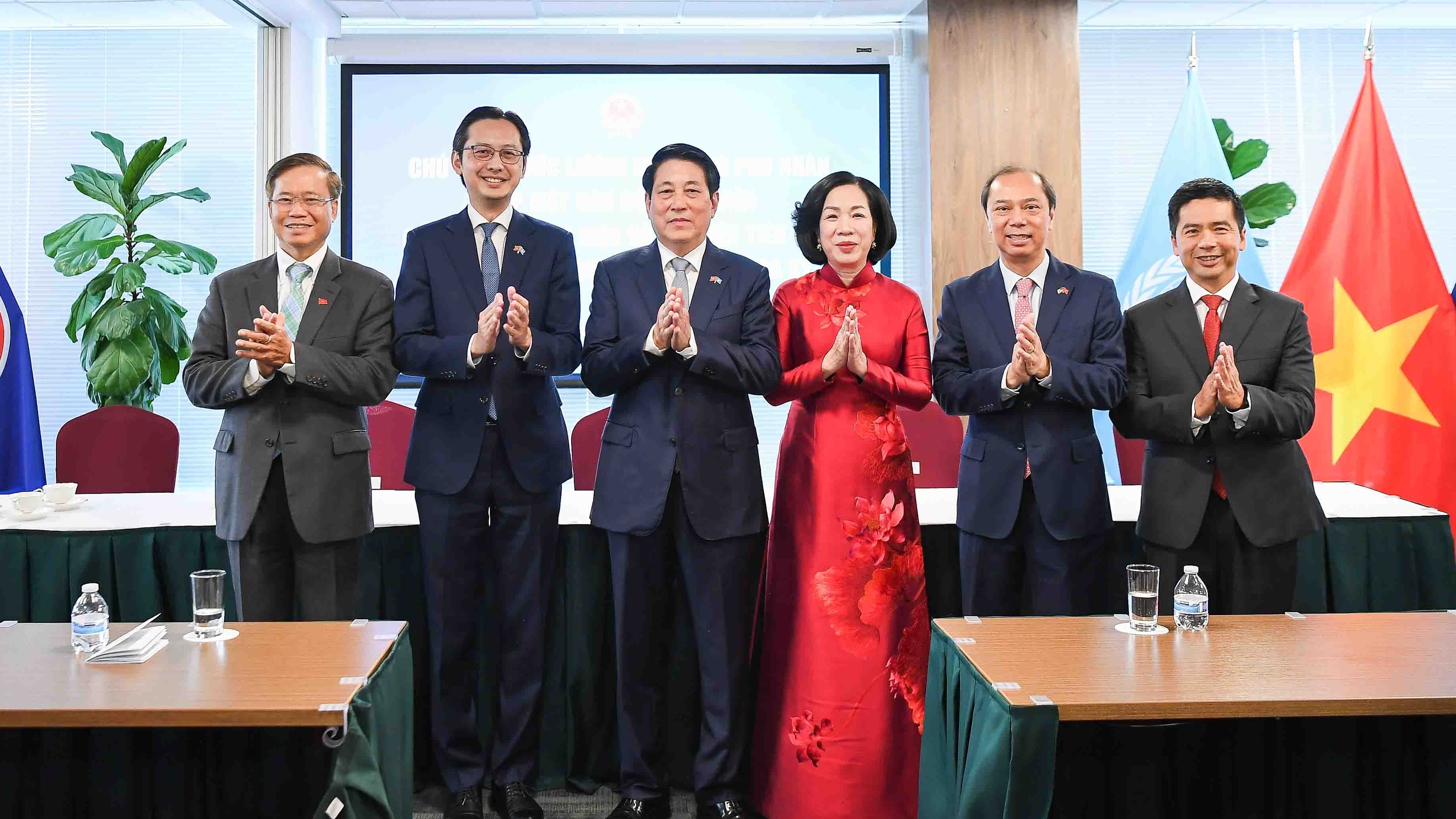 chu tich nuoc luong cuong nguoi viet du o bat cu dau trong tim van luon chay chung mot dong mau nong